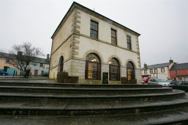 Tinahely Library closed 11/09/2025