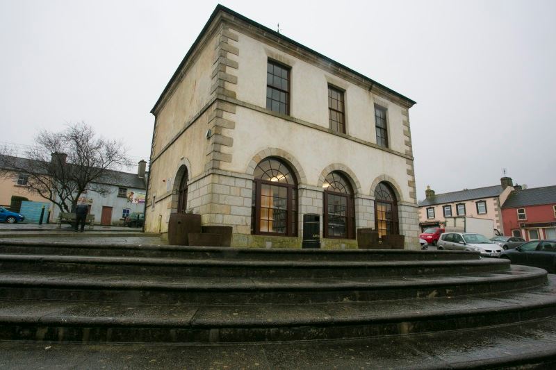Tinahely Library